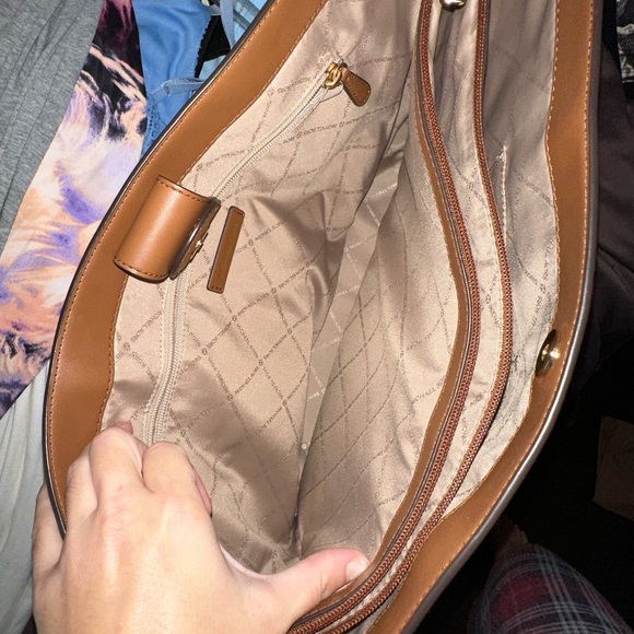 Michael Kors tote bag - Picture 9 of 15